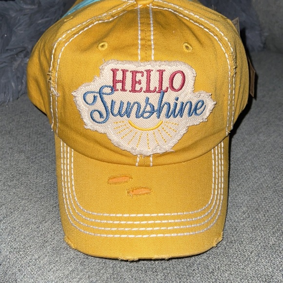 HELLO SUNSHINE VINTAGE BALLCAP - Picture 10 of 11